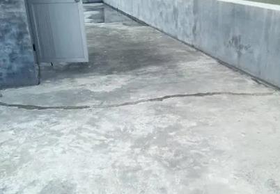 巴中楼顶漏水维修公司分享下如何解决卫生间隐蔽部位漏水的问题?